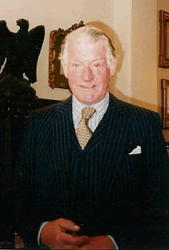 ANGUS CUNDEY (G50-54)