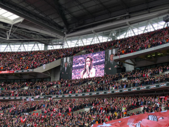 Laura Wright singing at Wenbley - March 2011